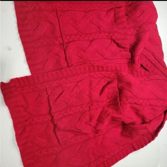 Punctuate scarf red wool scarf with pockets cable knit nwot - Picture 10 of 11